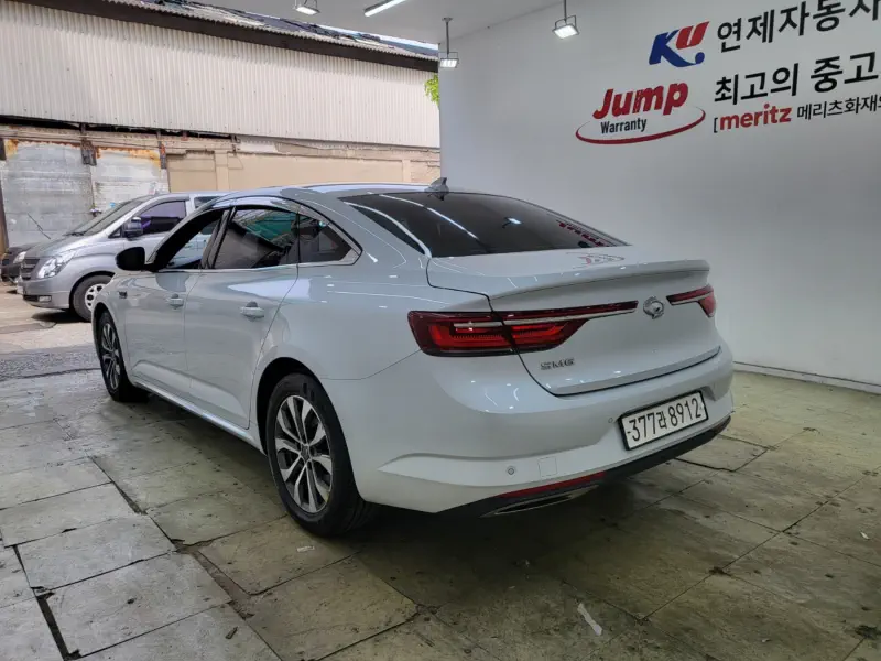 Renault SM6
