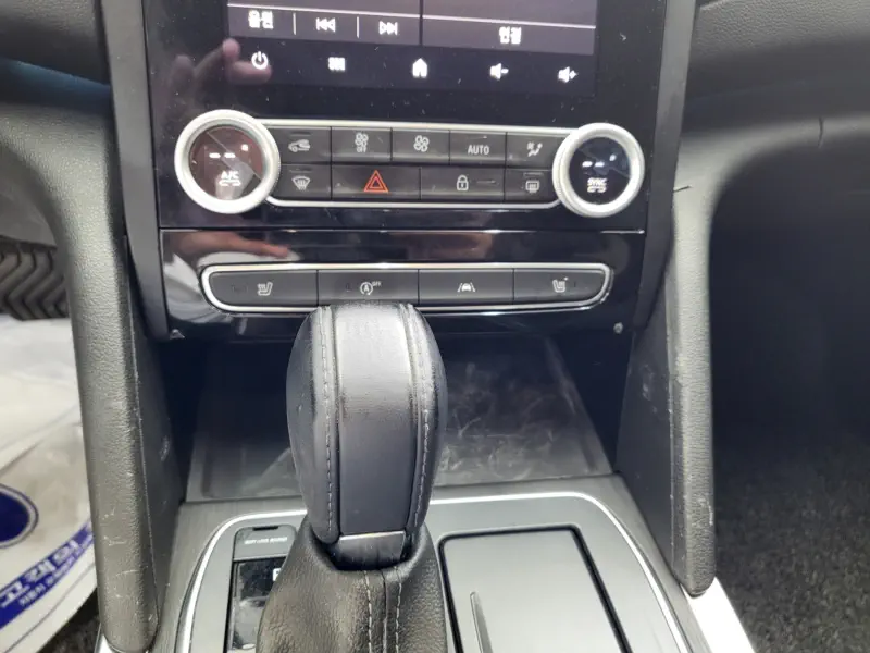 Renault SM6