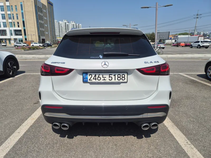 Mercedes-Benz GLA-Class