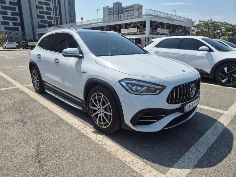 Mercedes-Benz GLA-Class