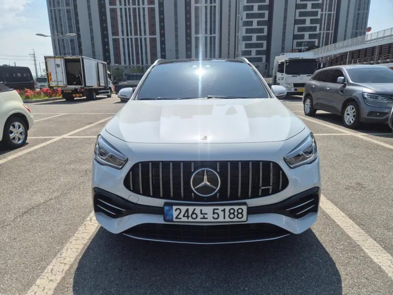 Mercedes-Benz GLA-Class