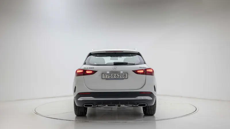 Mercedes-Benz GLA-Class