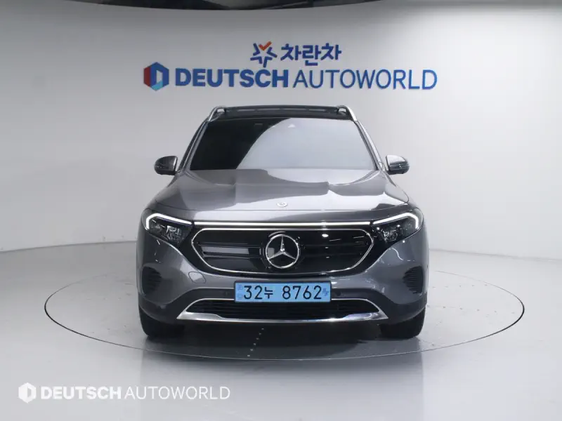 Mercedes-Benz EQB