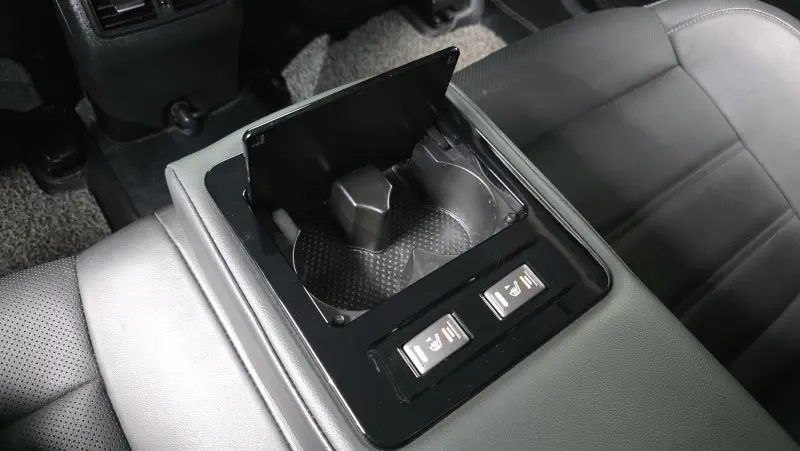 Renault SM6