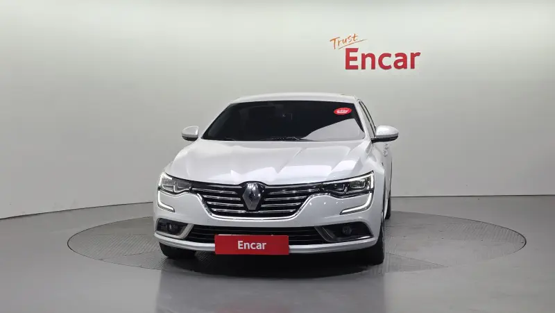 Renault SM6