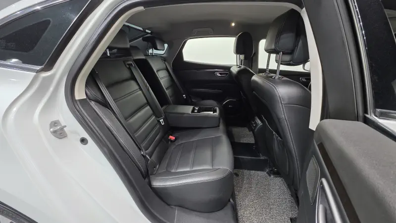Renault SM6