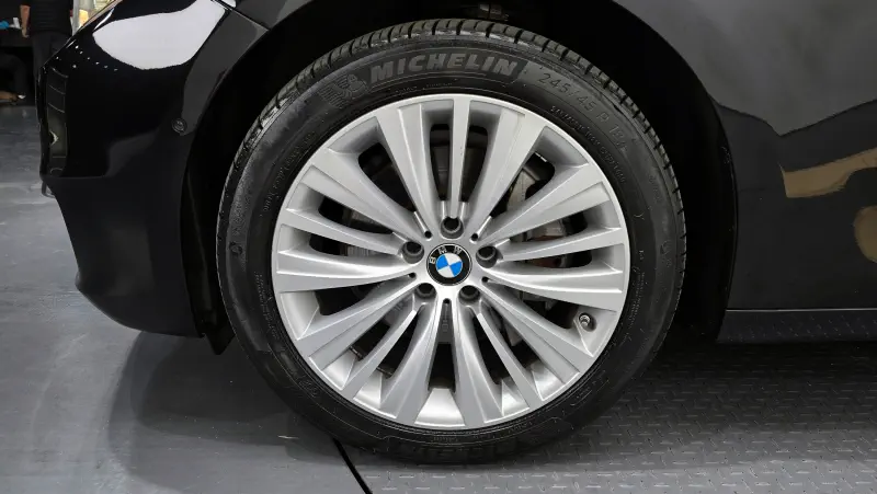 BMW 5-Series Gran Turismo