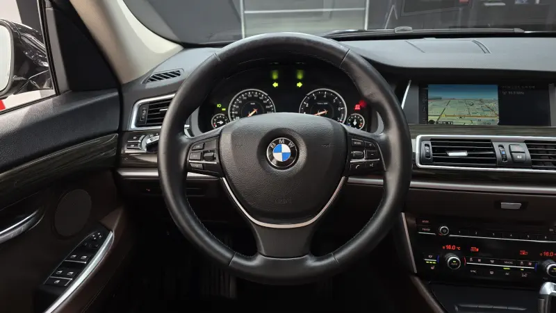 BMW 5-Series Gran Turismo