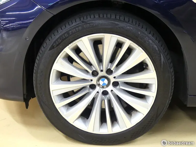 BMW 5-Series Gran Turismo