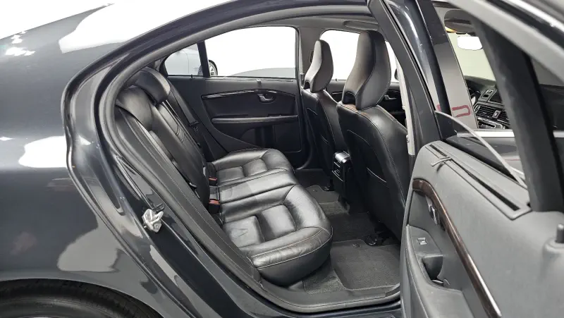 Volvo S80