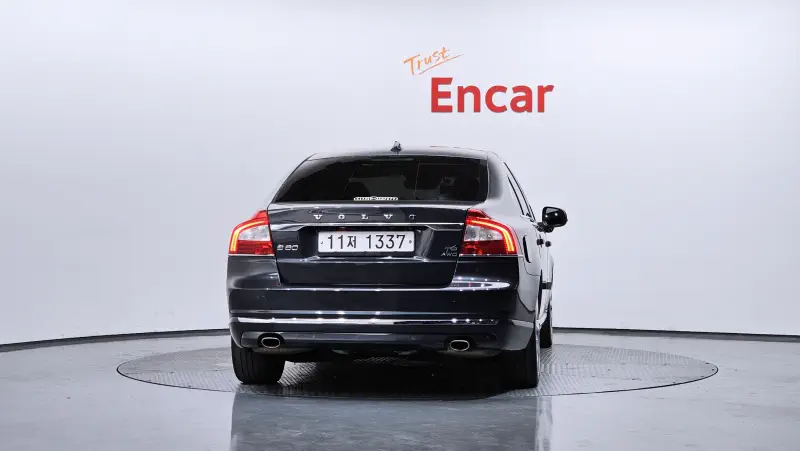 Volvo S80