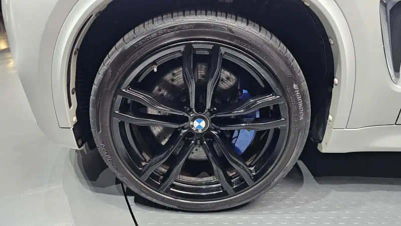 BMW X5M