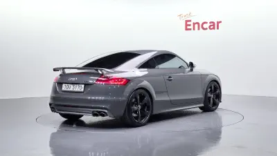 Audi TTS