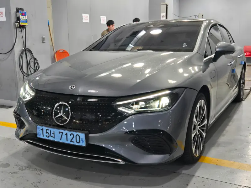Mercedes-Benz EQE