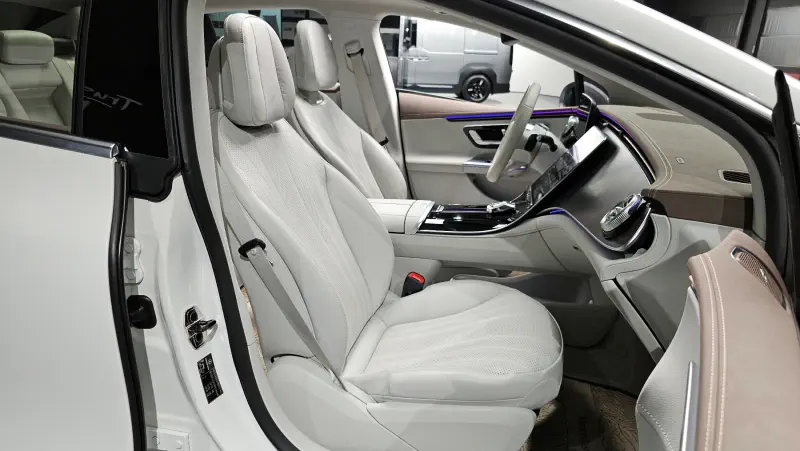 Mercedes-Benz EQE