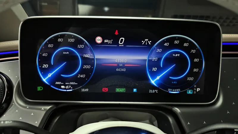Mercedes-Benz EQE
