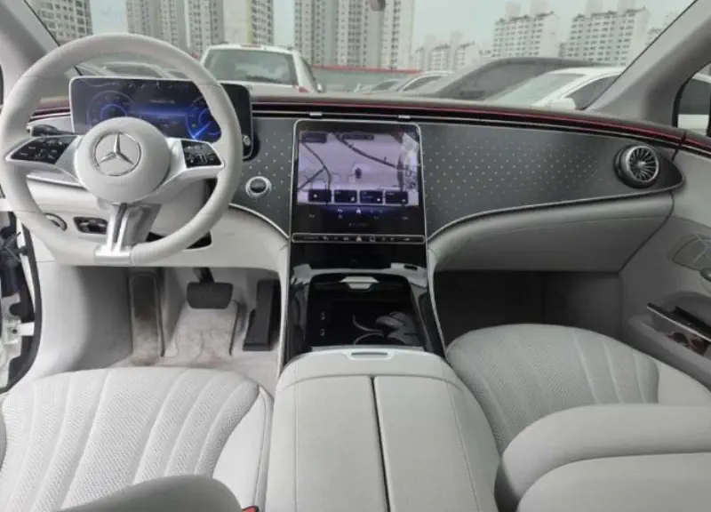 Mercedes-Benz EQE