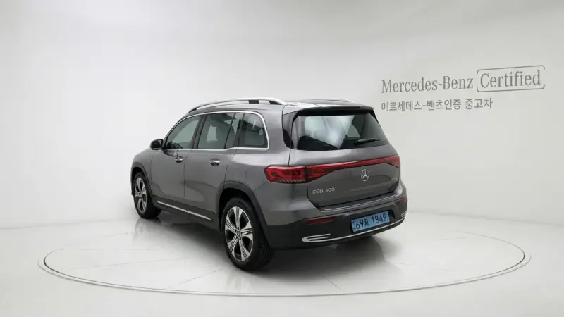 Mercedes-Benz EQB