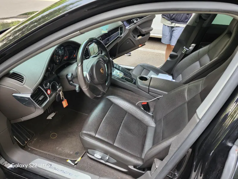 Porsche PANAMERA