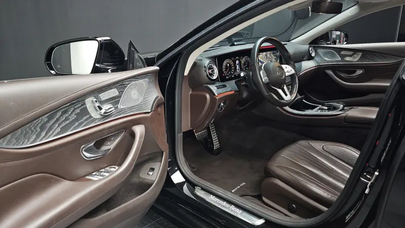 Mercedes-Benz CLS-Class