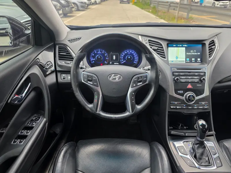 Hyundai Grandeur