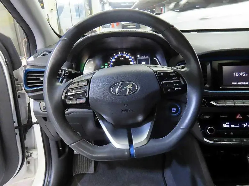 Hyundai Ioniq