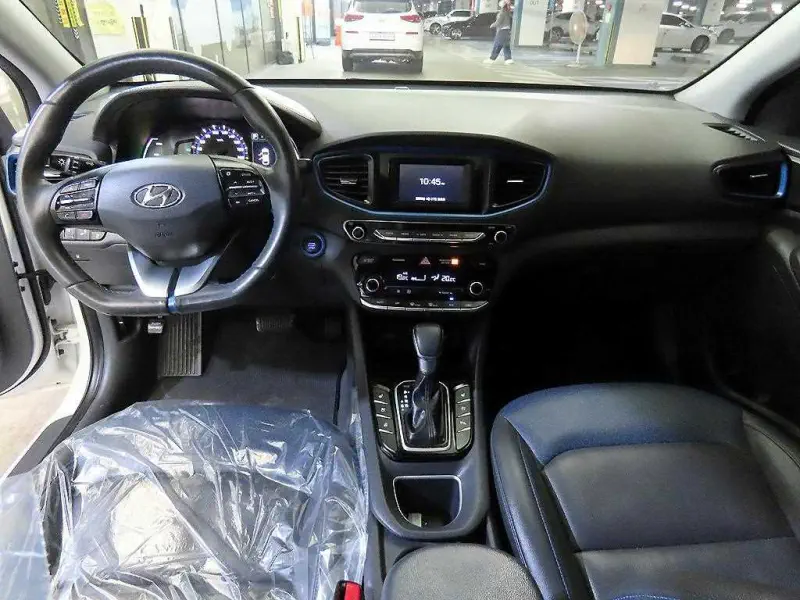 Hyundai Ioniq