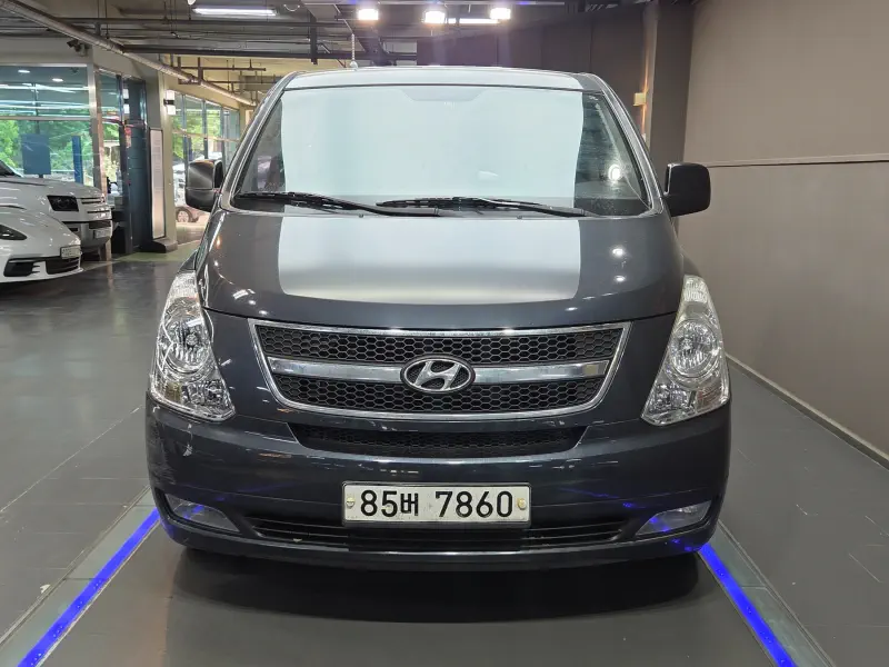 Hyundai Grand Starex
