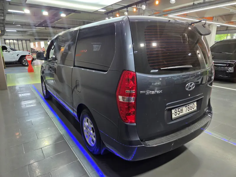 Hyundai Grand Starex