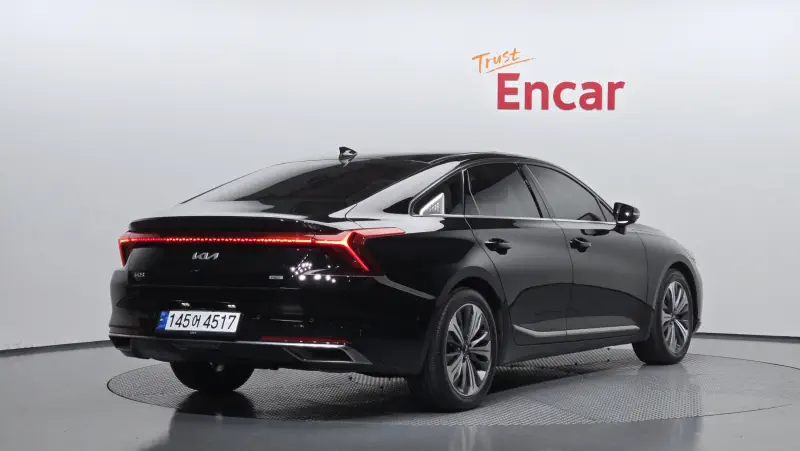 Kia K8