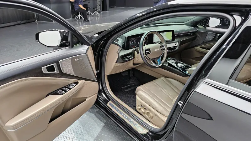 Kia K8
