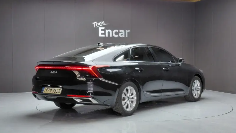 Kia K8