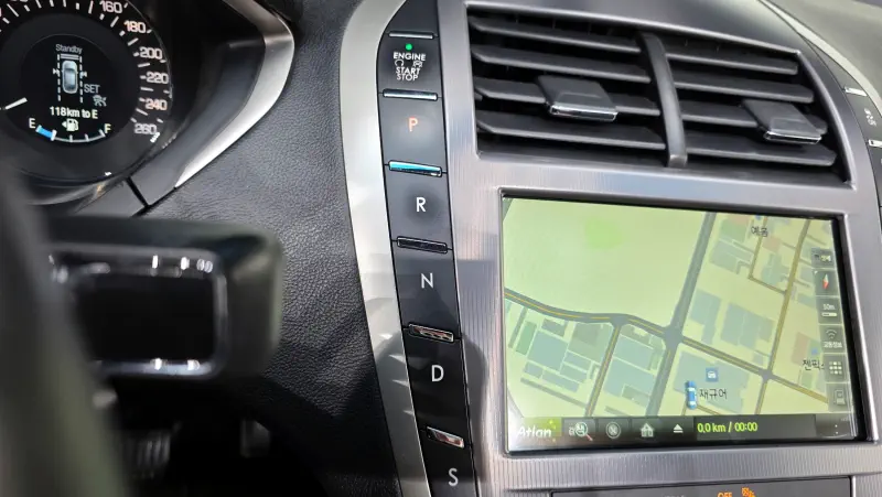 Lincoln MKZ