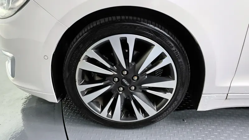 Lincoln MKZ