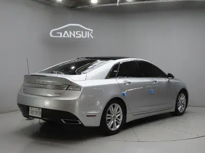 Lincoln MKZ