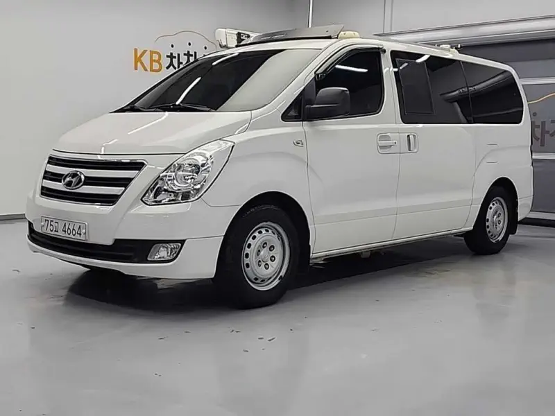 Hyundai Grand Starex