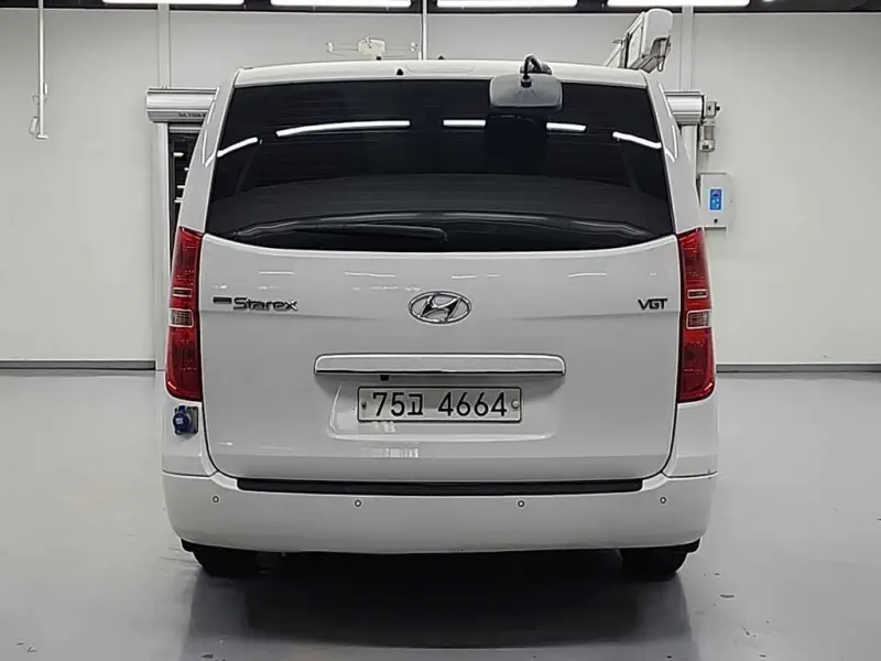 Hyundai Grand Starex