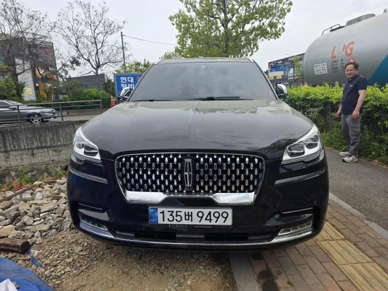 Lincoln AVIATOR