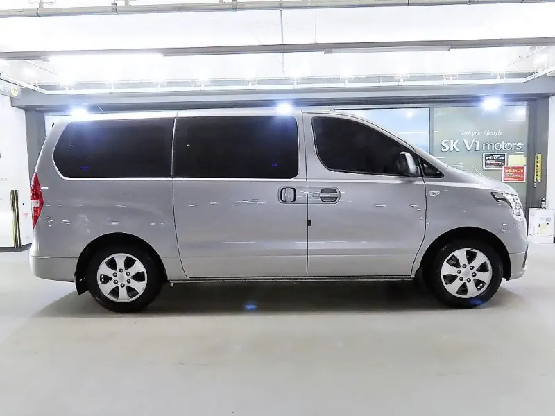 Hyundai Grand Starex
