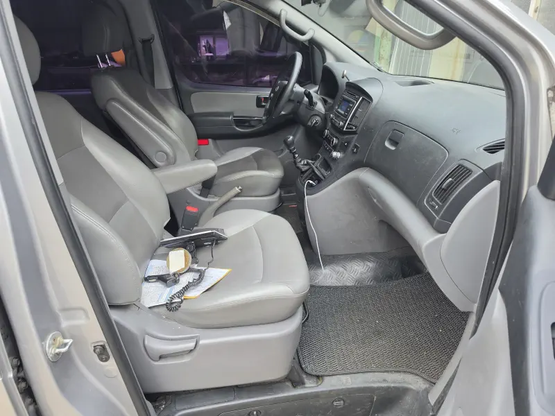 Hyundai Grand Starex