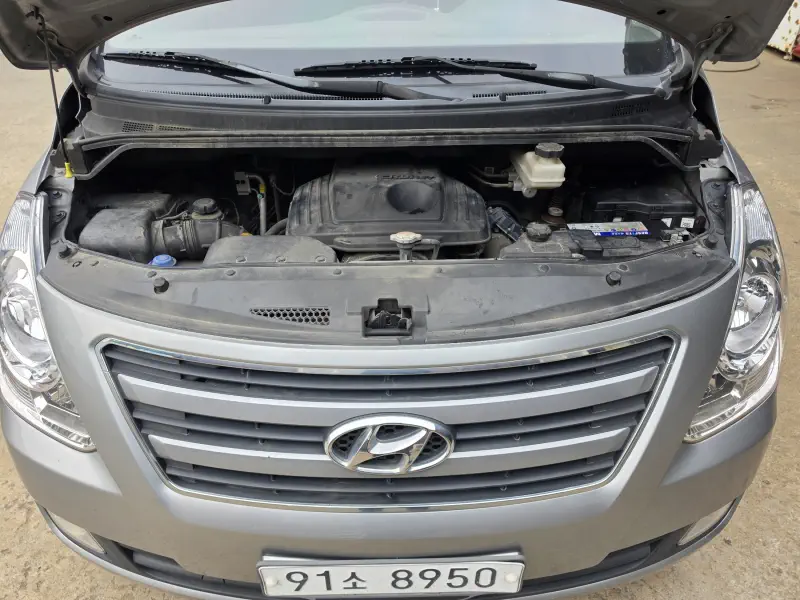 Hyundai Grand Starex