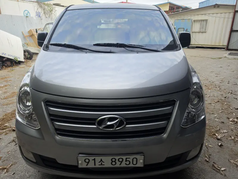 Hyundai Grand Starex