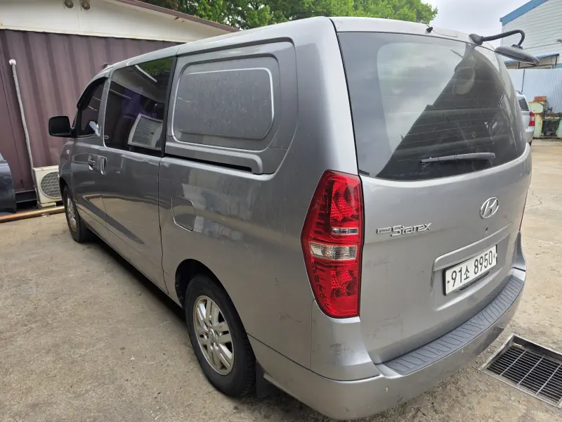 Hyundai Grand Starex