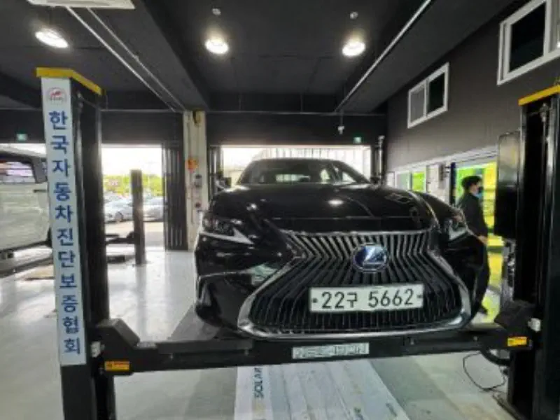 Lexus ES300h