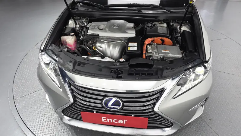 Lexus ES300h