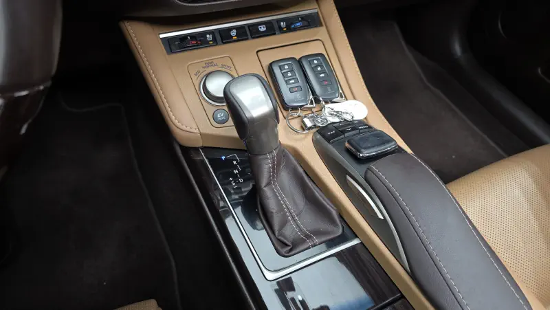 Lexus ES300h