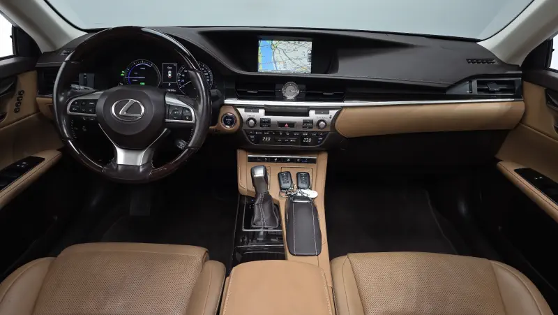 Lexus ES300h