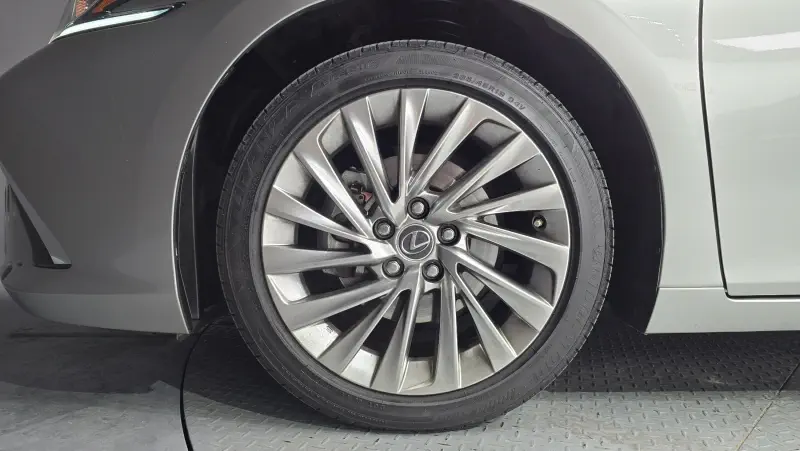 Lexus ES300h