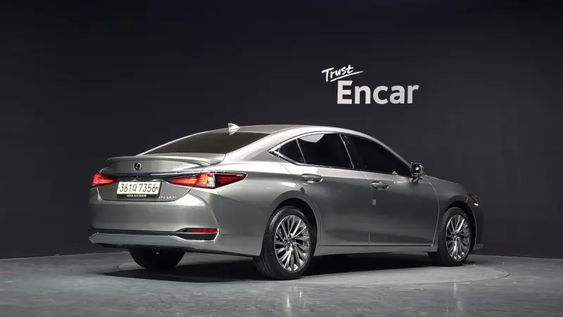 Lexus ES300h