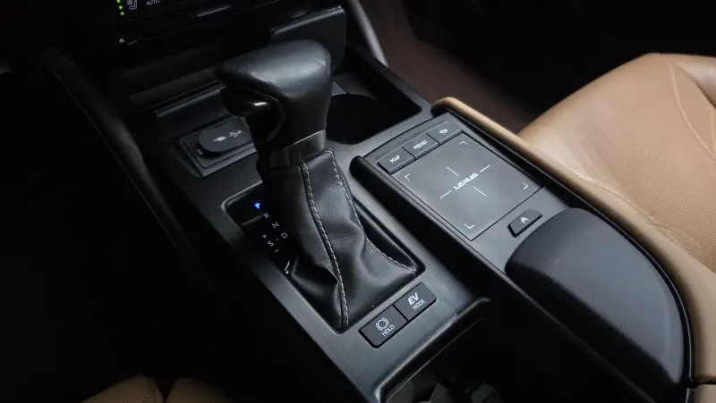 Lexus ES300h